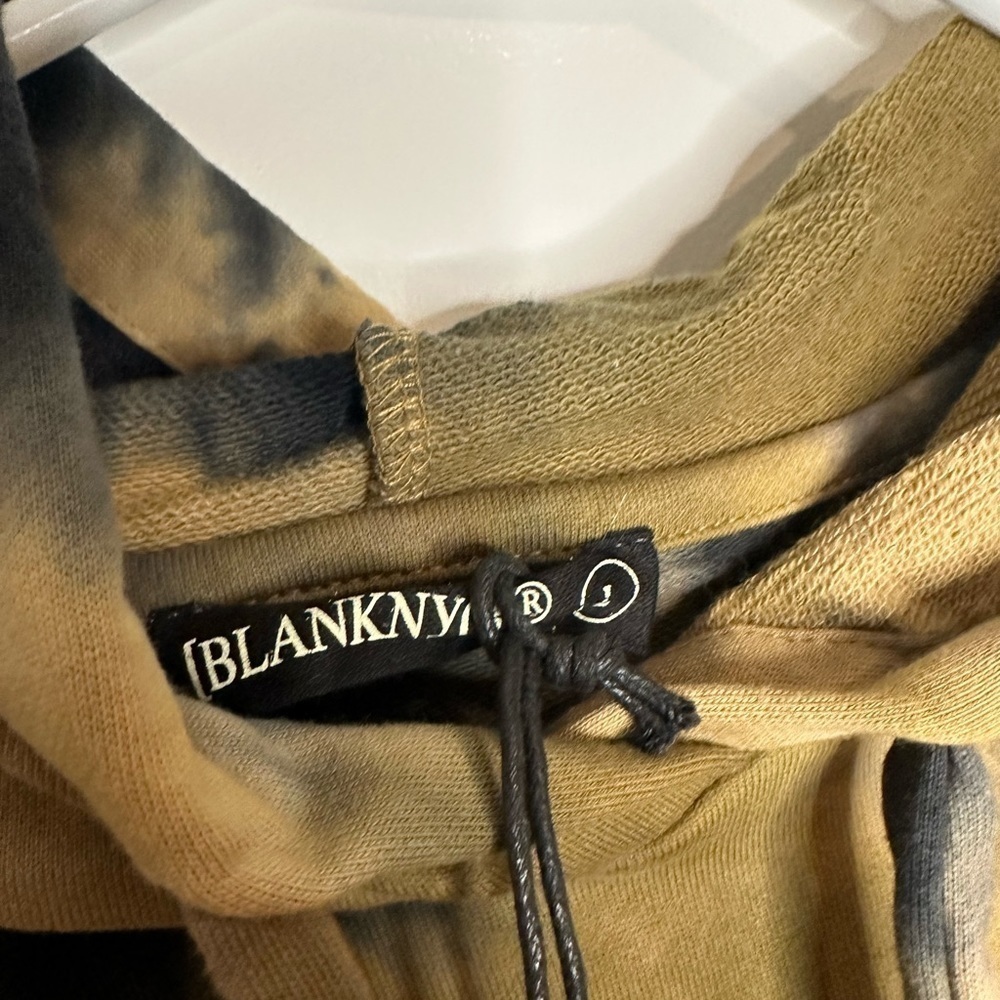 BLANKNYC Green Navy Tie Dye Cropped Hoodie Size Large NWT - Picture 5 of 6